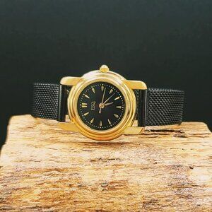 ESQ Vintage Quartz Ladies Classy Gold Watch